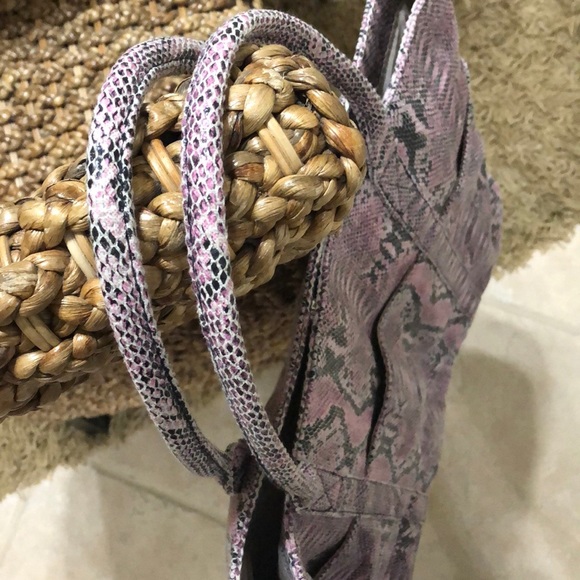 BCBGMAXAZRIA never used Azria snake print - Picture 5 of 8